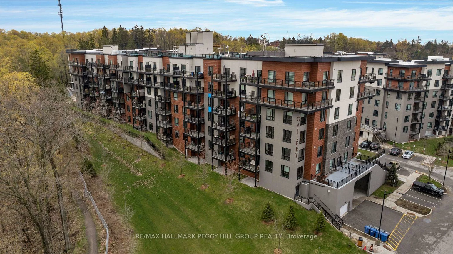 302, Essa, 400 West, Barrie