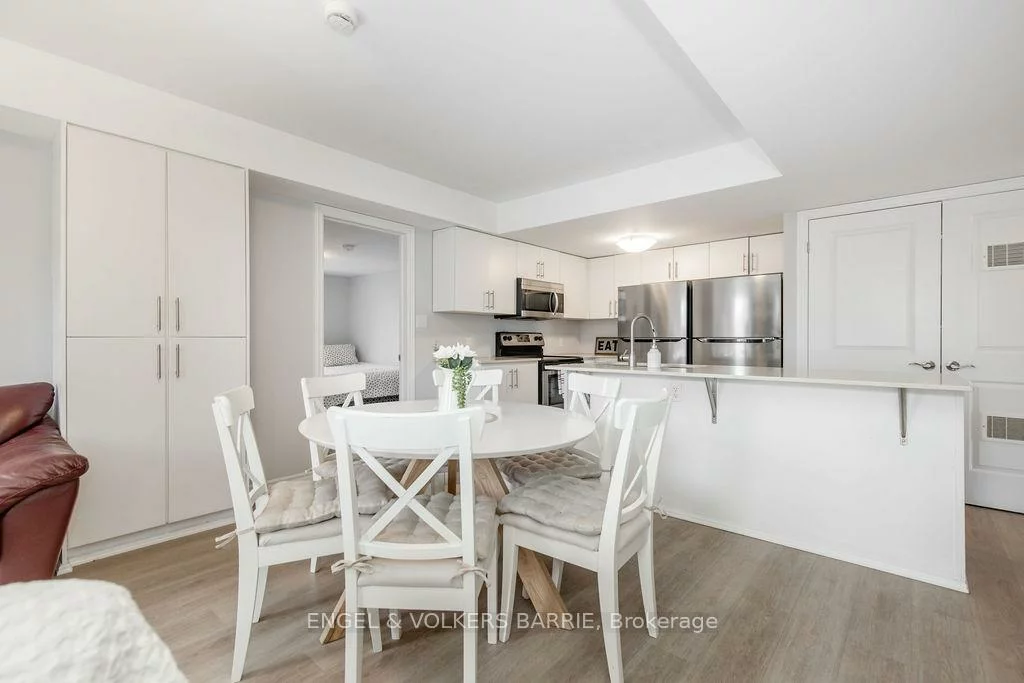 242, Penetanguishene, Georgian Drive, Barrie