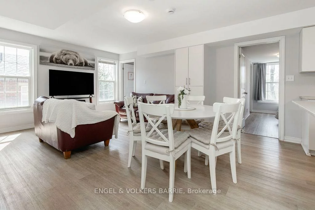 242, Penetanguishene, Georgian Drive, Barrie