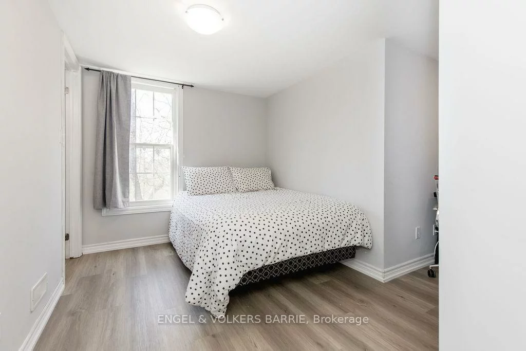 242, Penetanguishene, Georgian Drive, Barrie