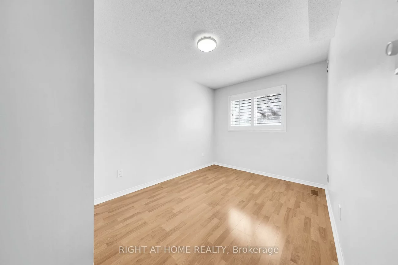 126, Bell Farm, Alliance, Barrie