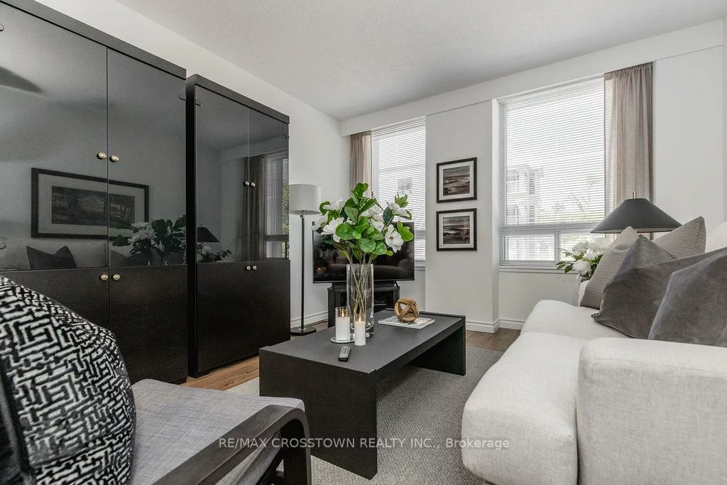 74, Ross, Queen's Park, Barrie