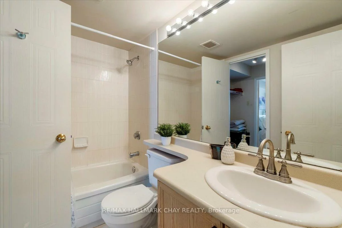 75, Ellen, Lakeshore, Barrie