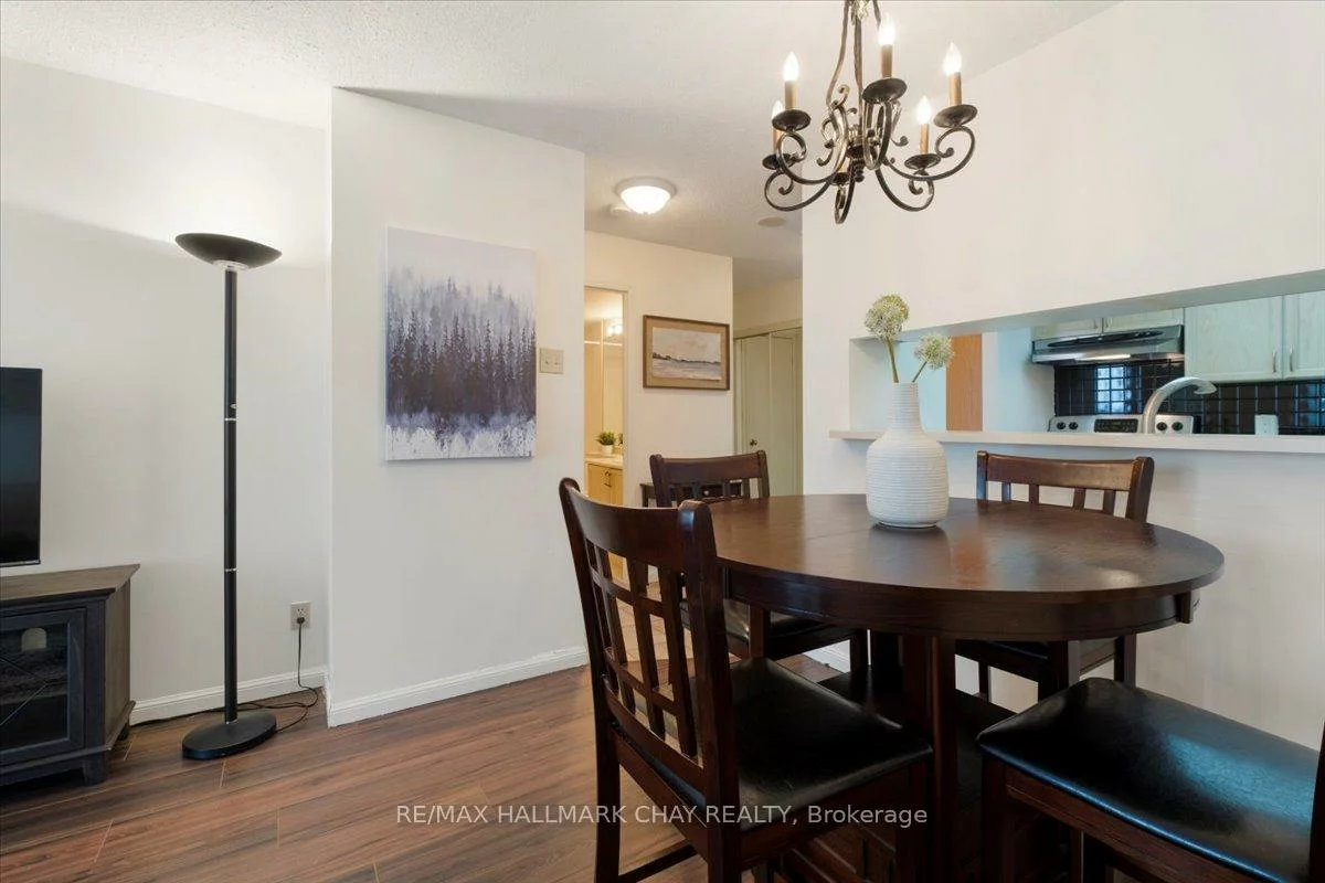 75, Ellen, Lakeshore, Barrie