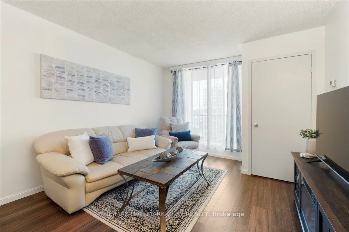 75, Ellen, Lakeshore, Barrie
