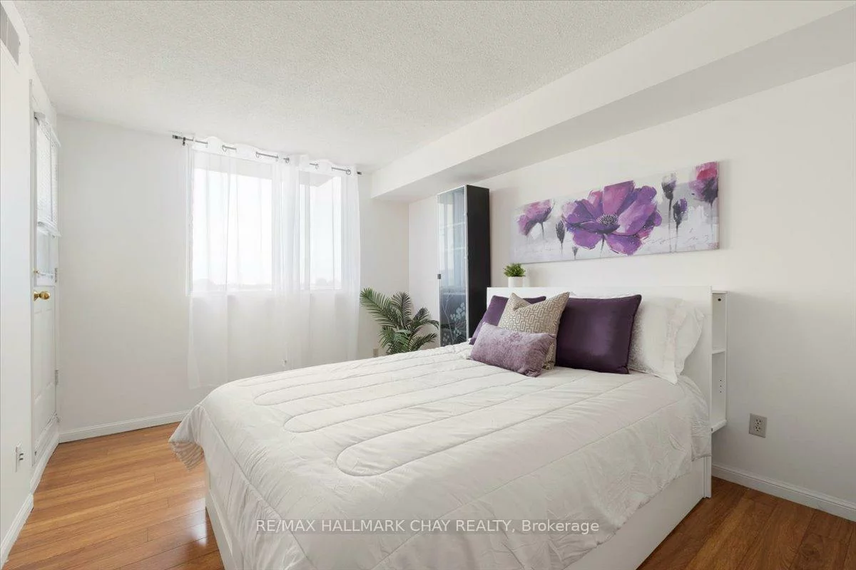 75, Ellen, Lakeshore, Barrie