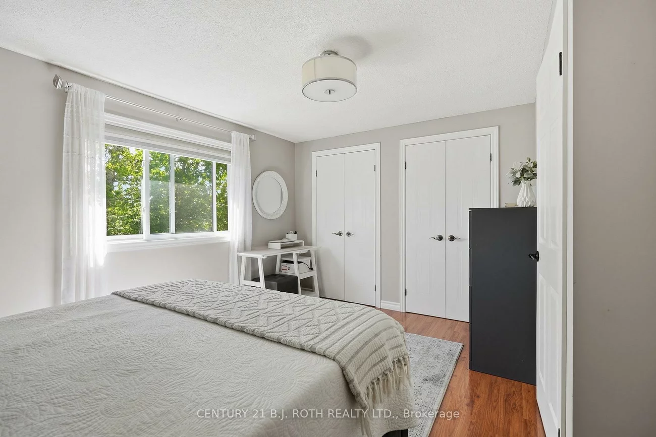 237, Steel, Codrington, Barrie