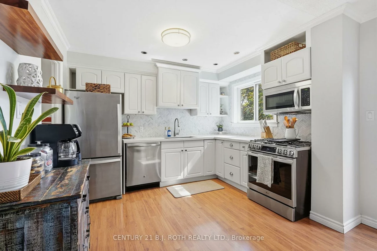 237, Steel, Codrington, Barrie