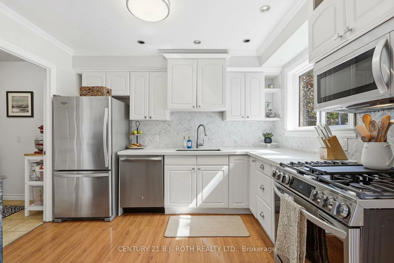 237, Steel, Codrington, Barrie