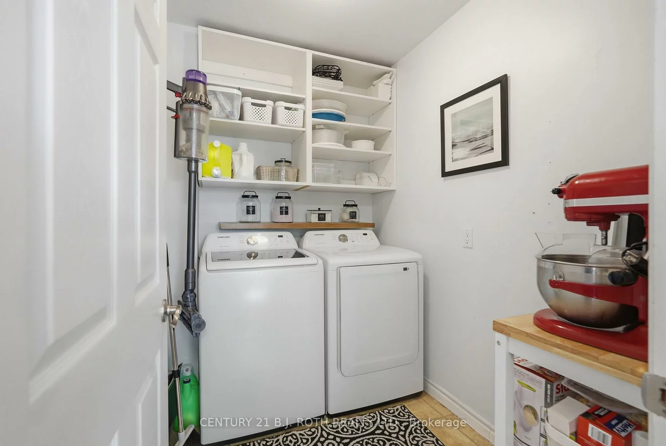 237, Steel, Codrington, Barrie