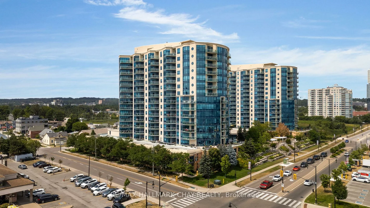 37, Ellen, City Centre, Barrie