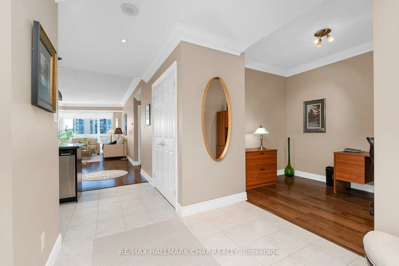 37, Ellen, City Centre, Barrie