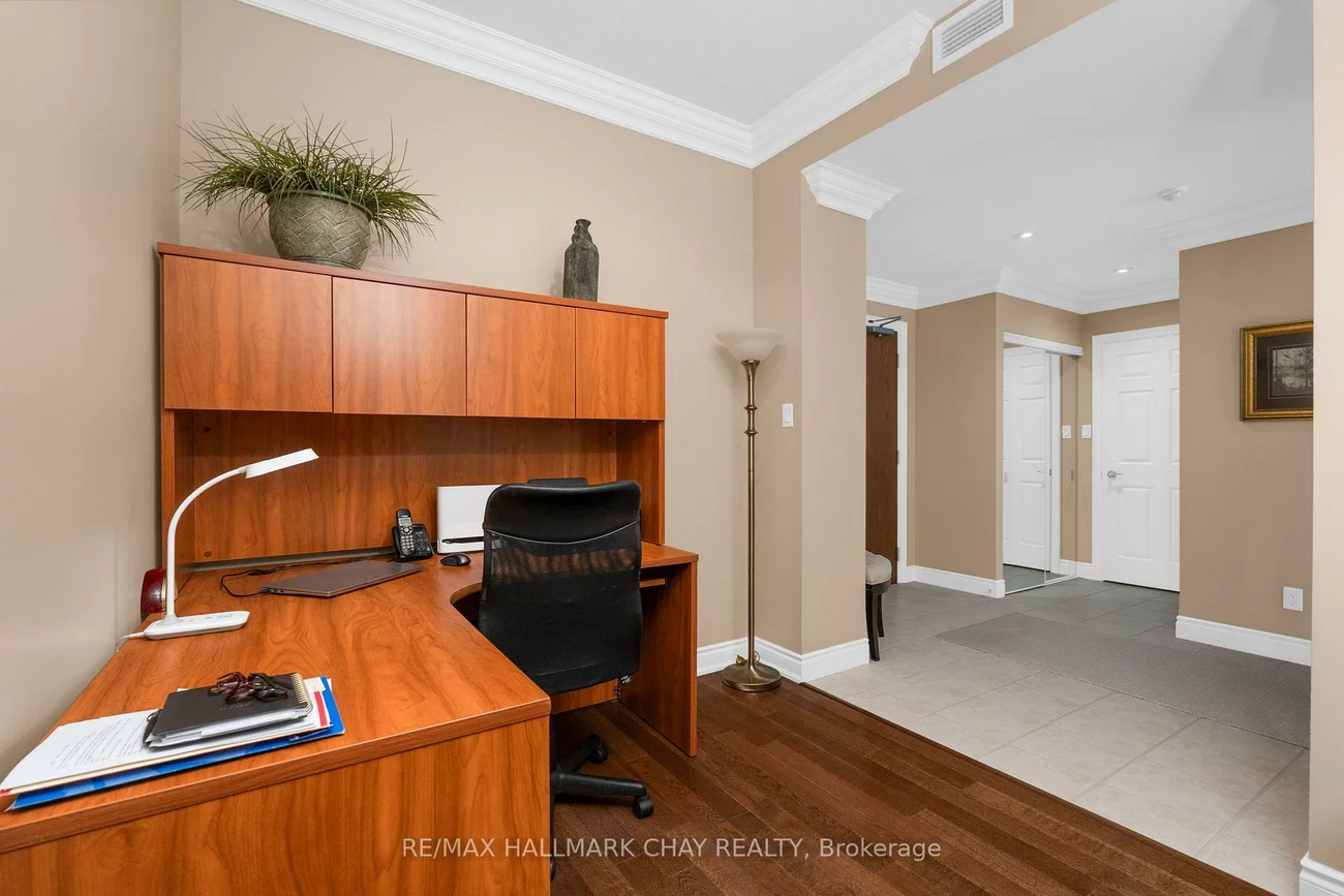 37, Ellen, City Centre, Barrie