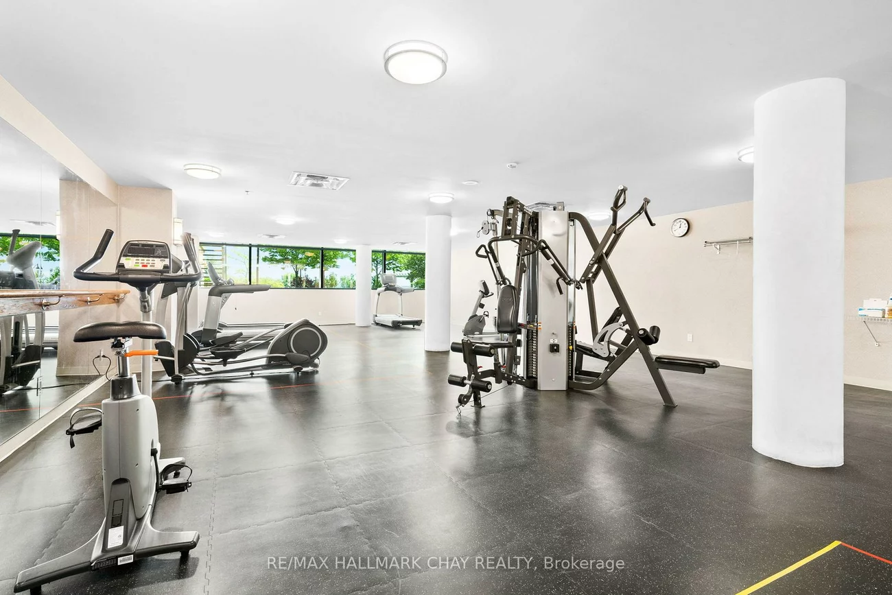 37, Ellen, City Centre, Barrie