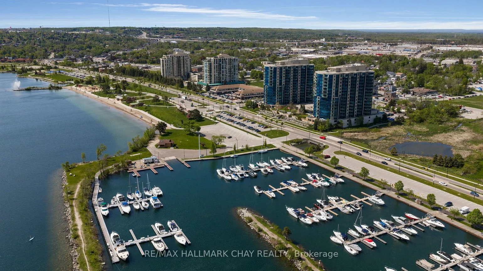 37, Ellen, City Centre, Barrie