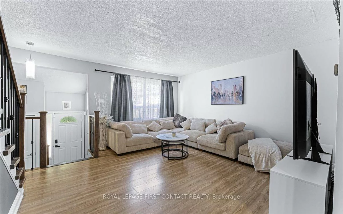 63, Ferris, Cundles East, Barrie
