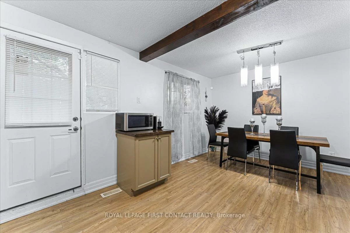 63, Ferris, Cundles East, Barrie