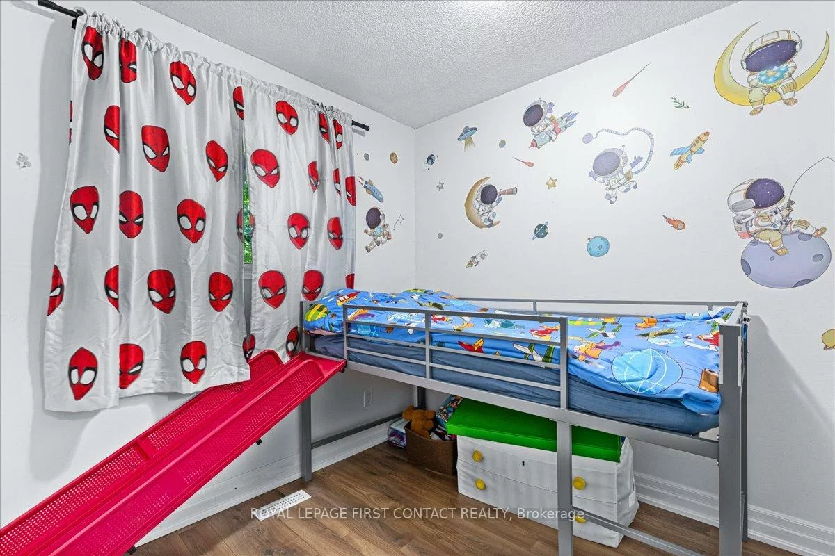 63, Ferris, Cundles East, Barrie