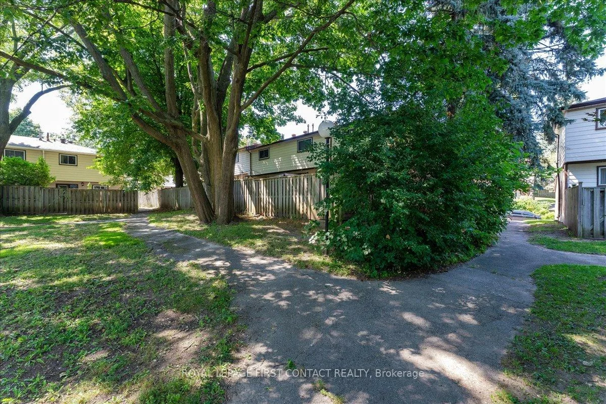 63, Ferris, Cundles East, Barrie