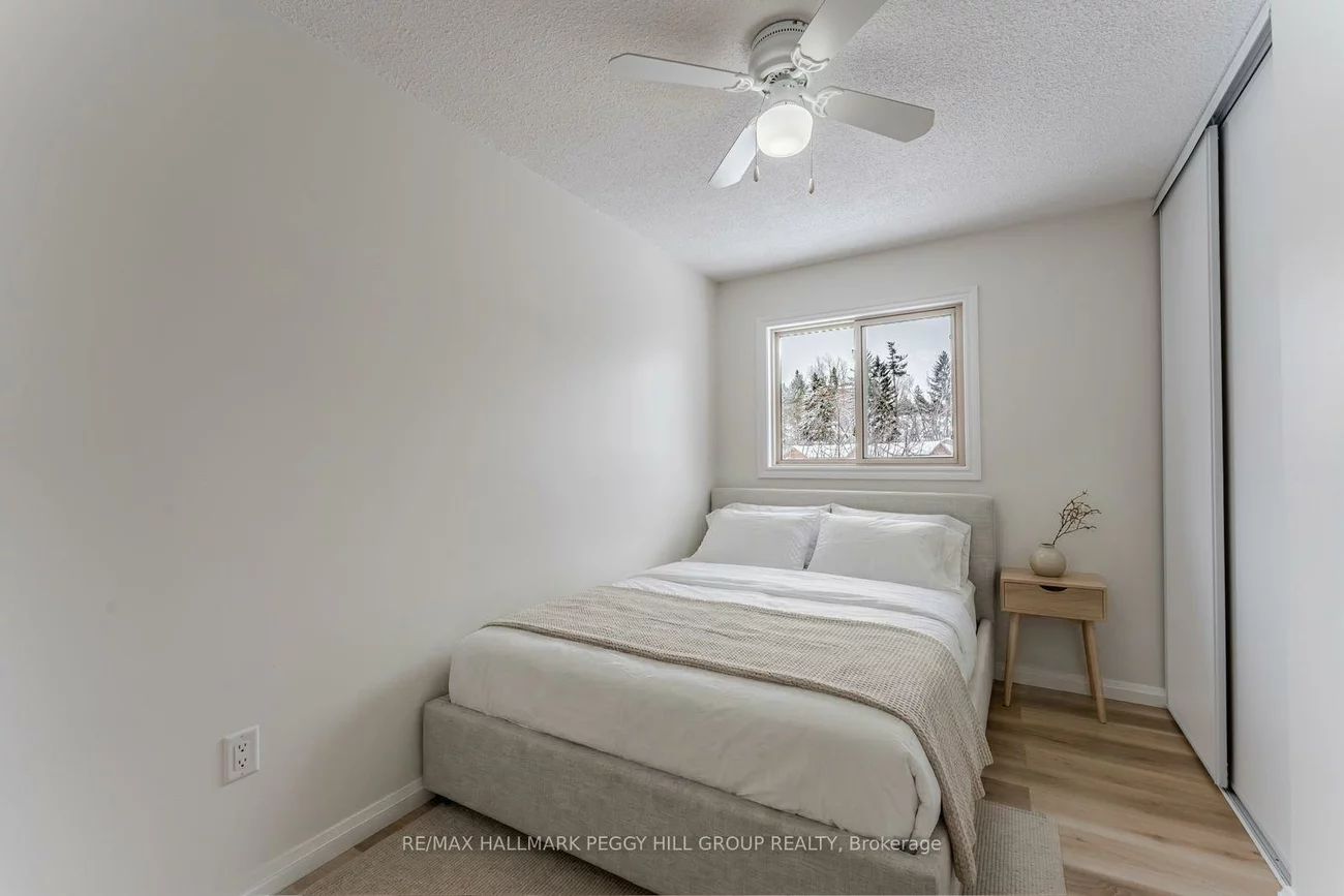 21, Evergreen, Ardagh, Barrie