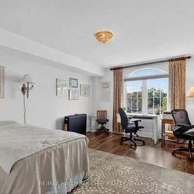 222, Steel, Grove East, Barrie