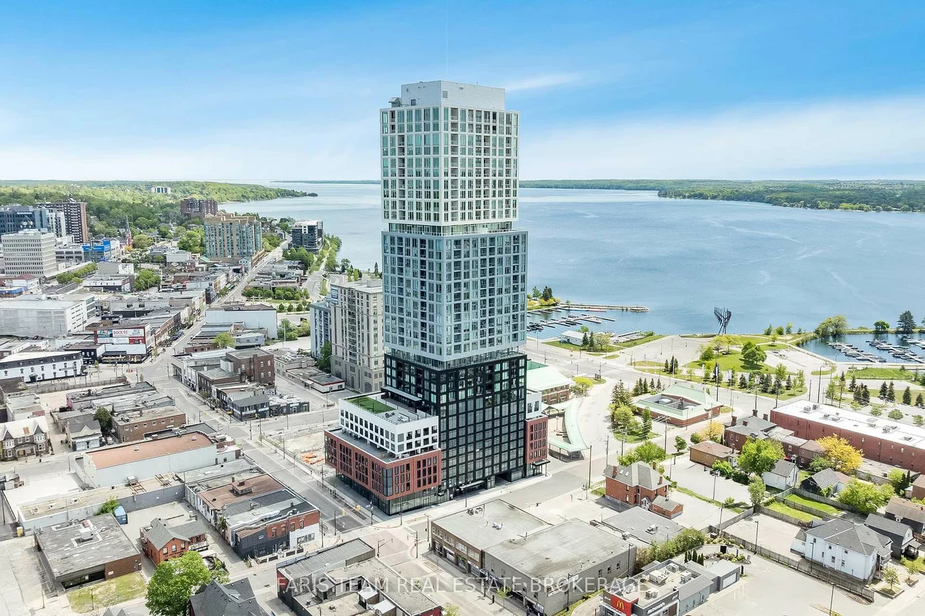 39, Mary, City Centre, Barrie