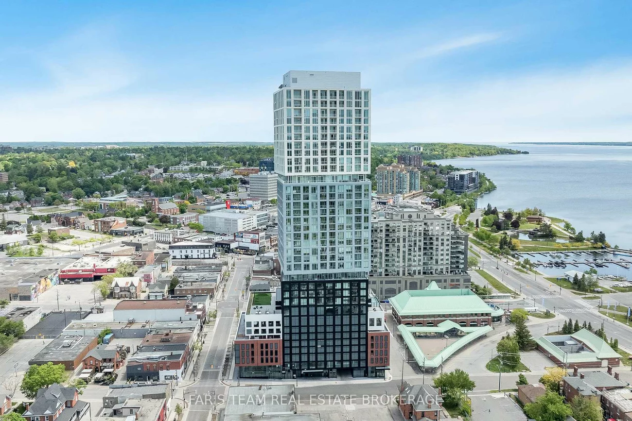 39, Mary, City Centre, Barrie