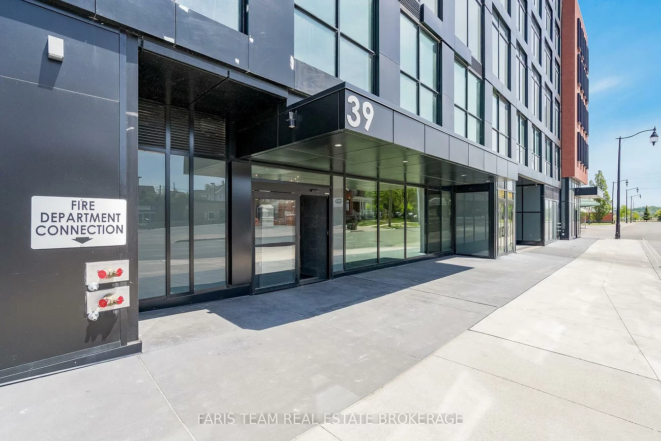 39, Mary, City Centre, Barrie