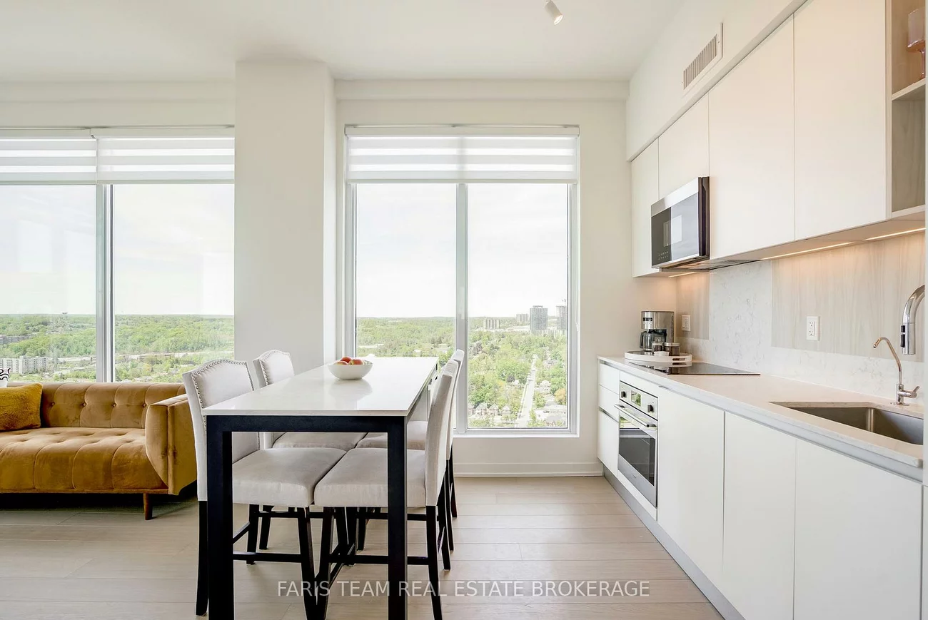 39, Mary, City Centre, Barrie