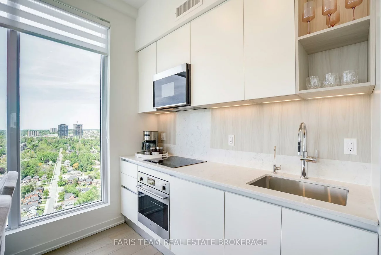 39, Mary, City Centre, Barrie