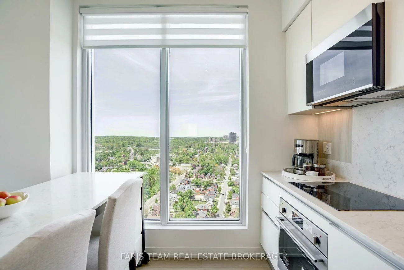 39, Mary, City Centre, Barrie