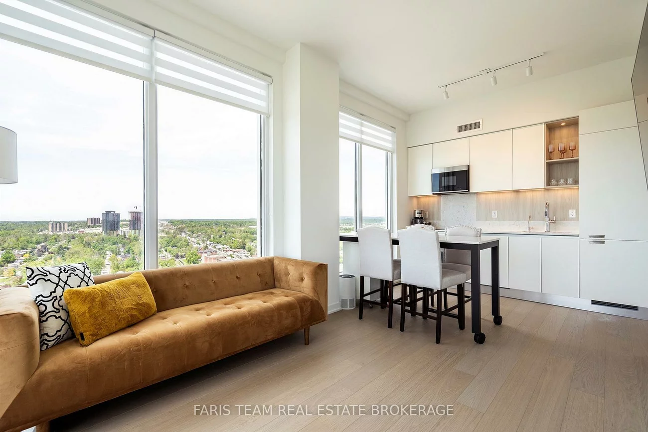 39, Mary, City Centre, Barrie