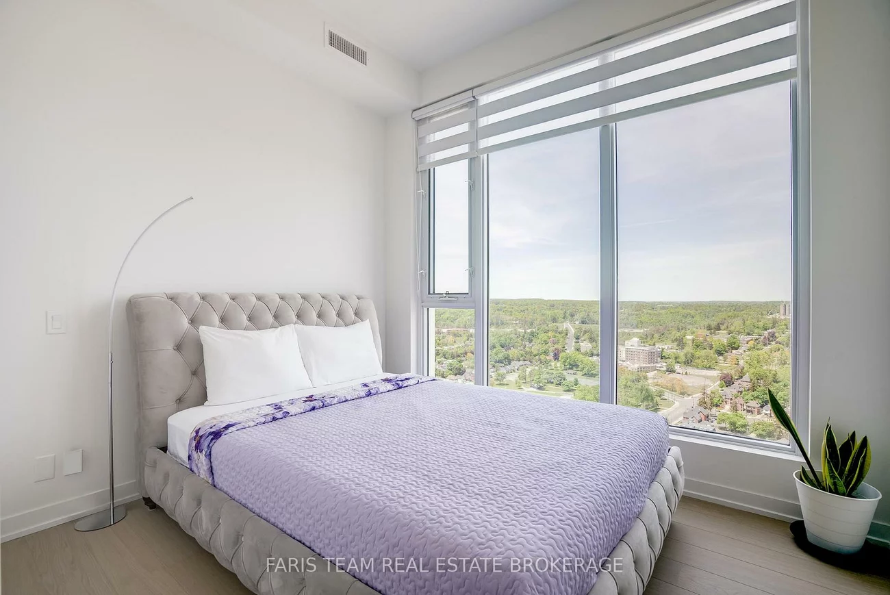39, Mary, City Centre, Barrie