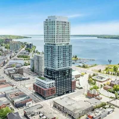 39, Mary, City Centre, Barrie