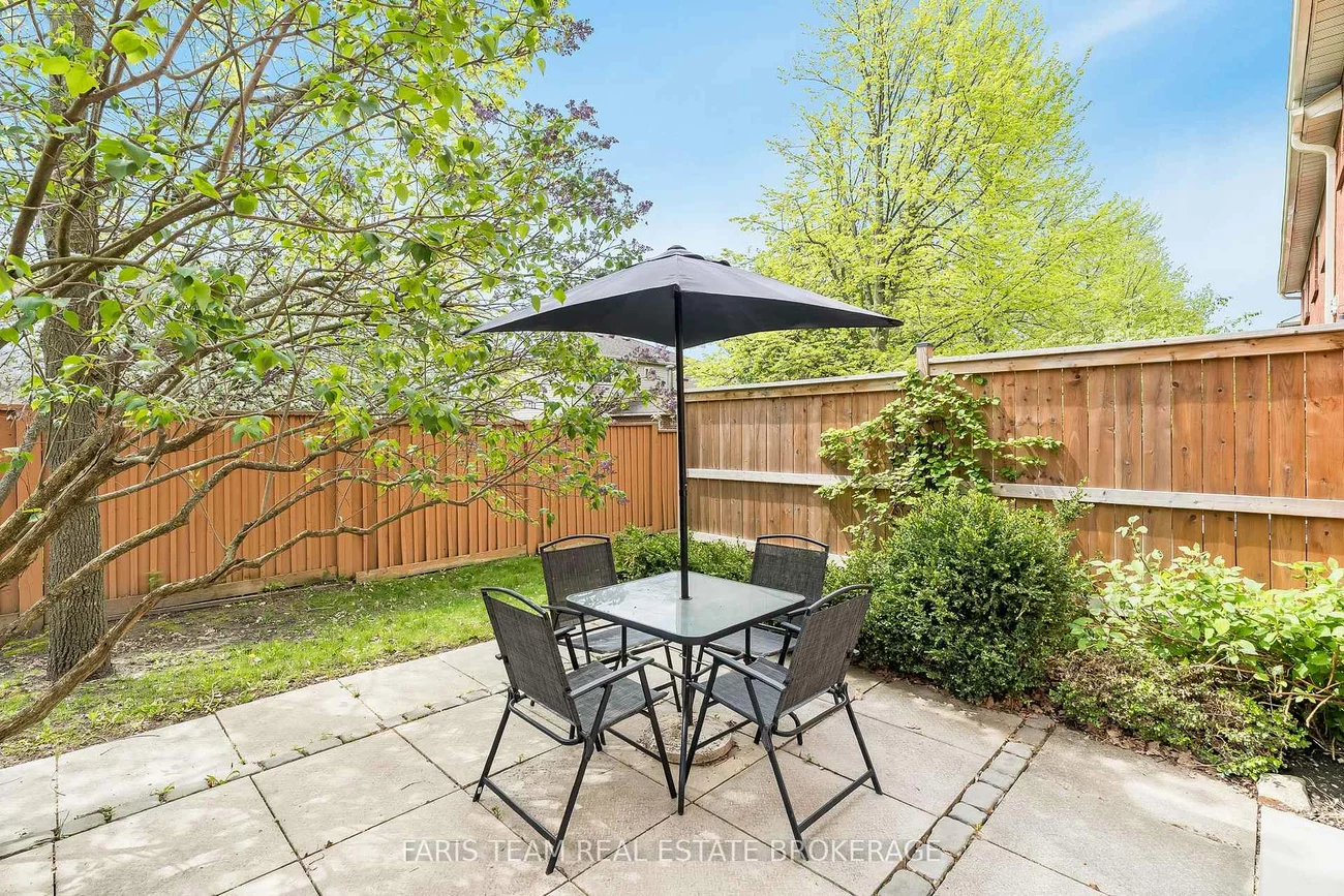 165, Kozlov, West Bayfield, Barrie