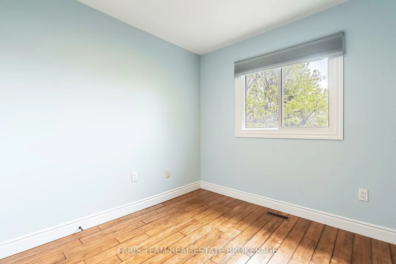 165, Kozlov, West Bayfield, Barrie