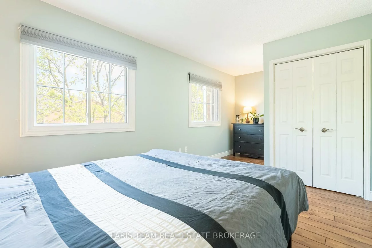 165, Kozlov, West Bayfield, Barrie