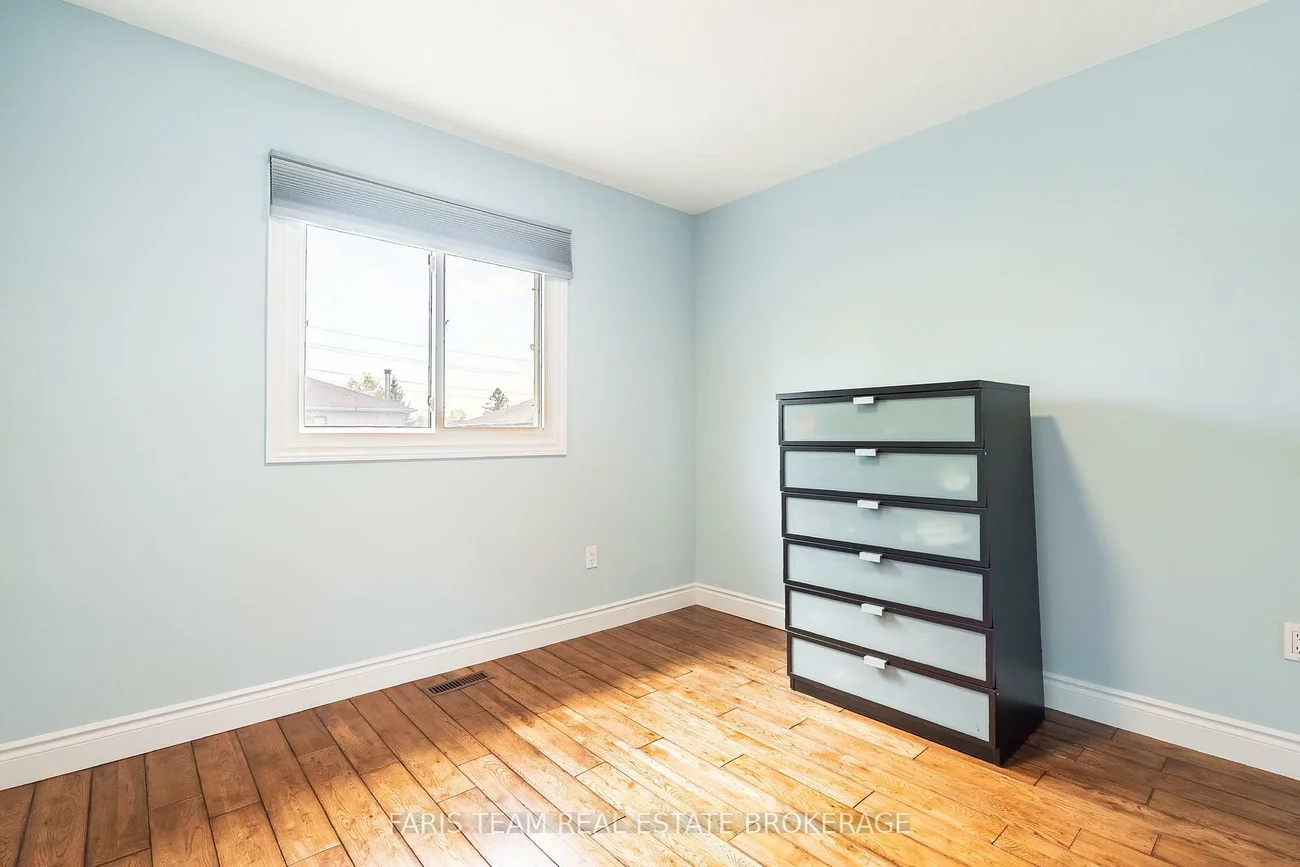 165, Kozlov, West Bayfield, Barrie
