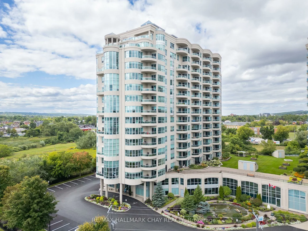 2, Toronto, City Centre, Barrie