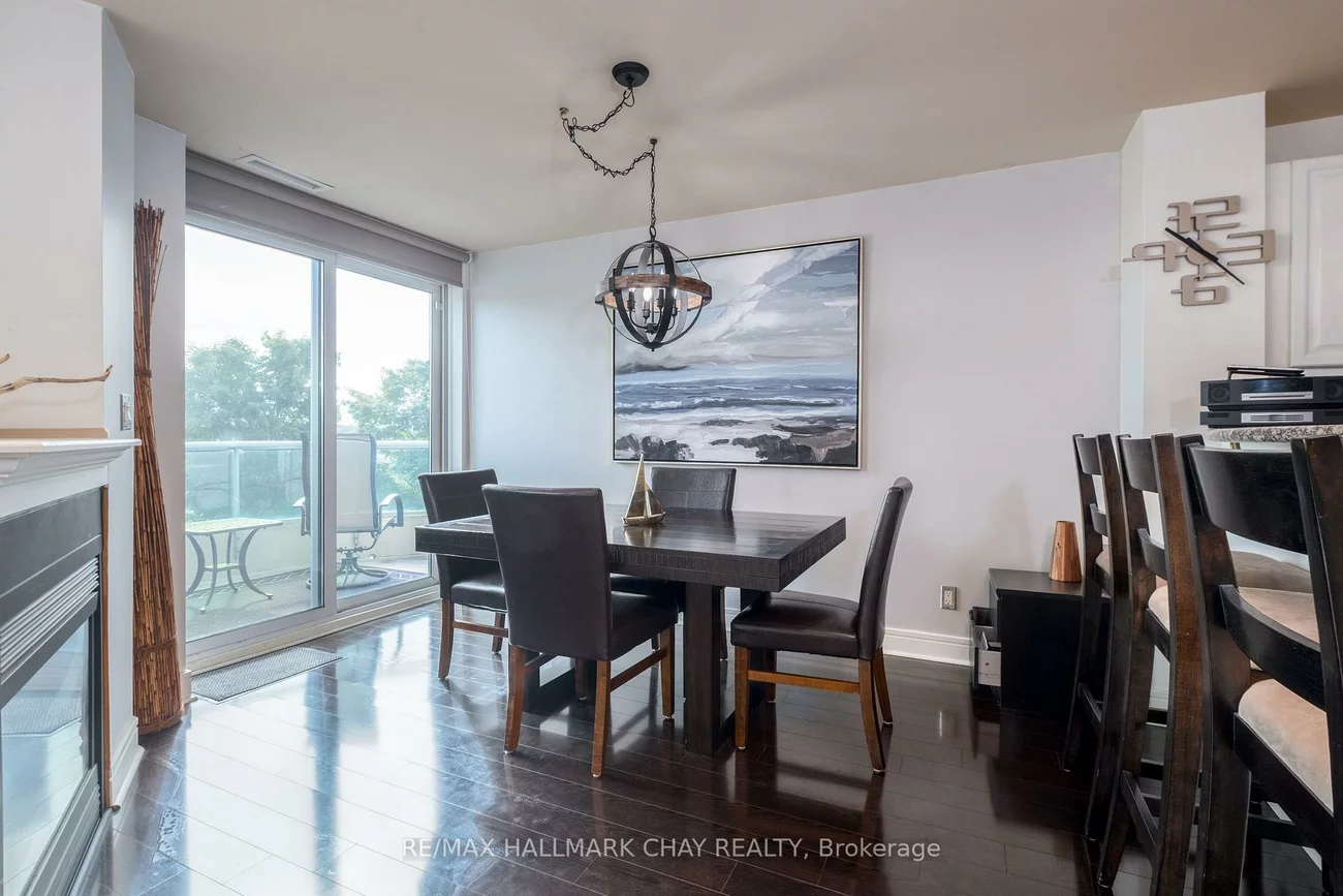 2, Toronto, City Centre, Barrie