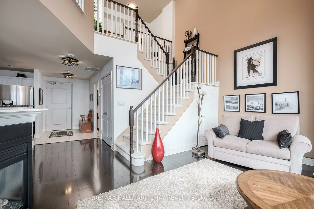 2, Toronto, City Centre, Barrie