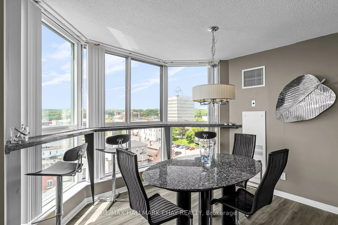 140, Dunlop, City Centre, Barrie
