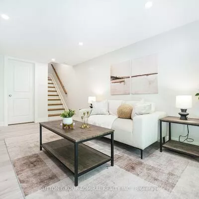 16, Evergreen, Ardagh, Barrie