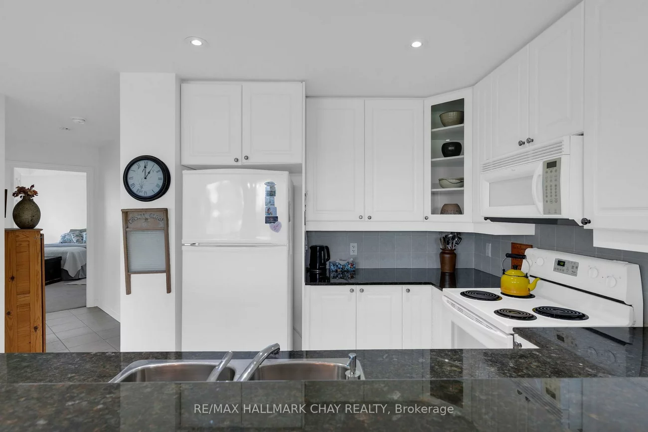 6, Toronto, City Centre, Barrie