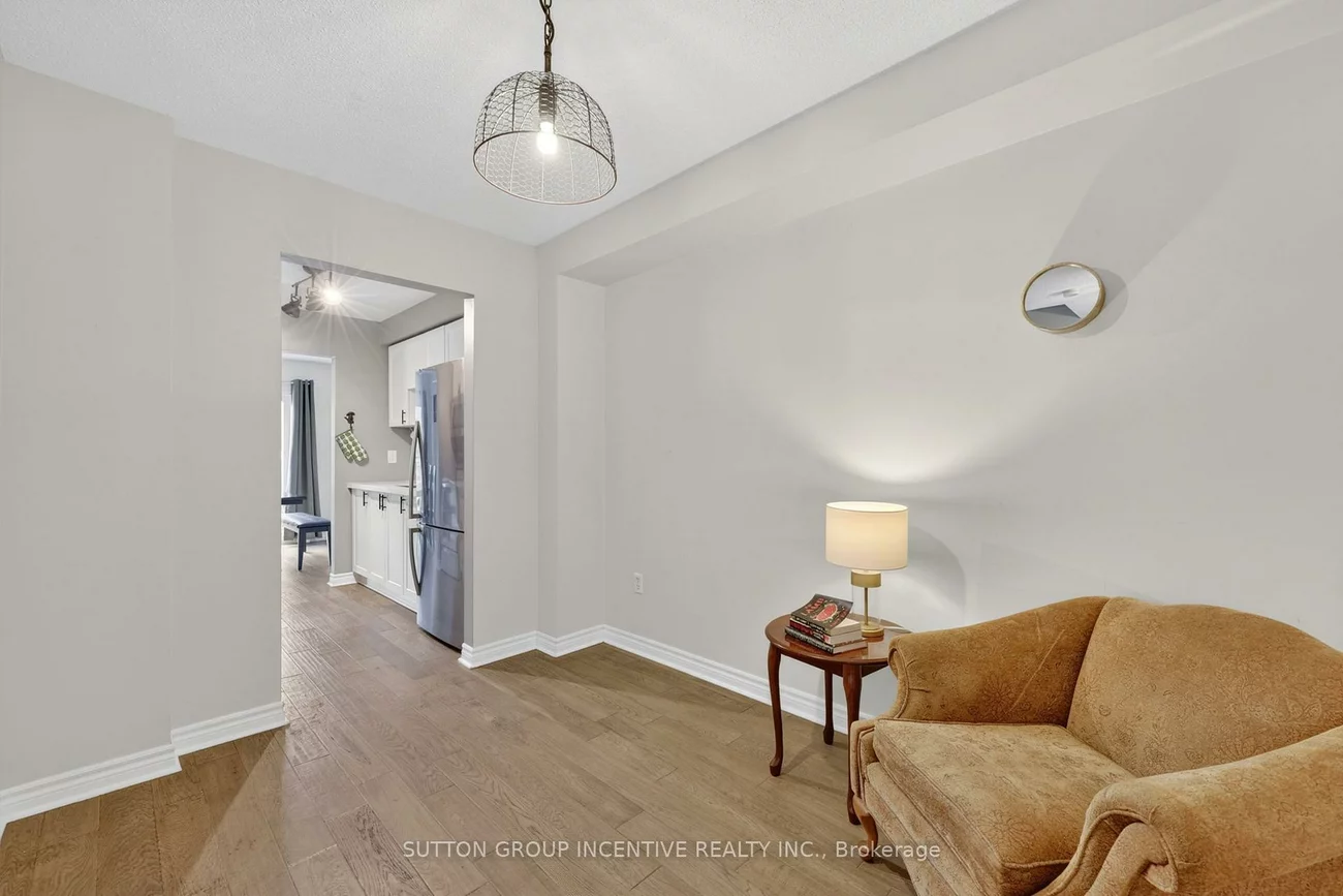 165, Kozlov, West Bayfield, Barrie