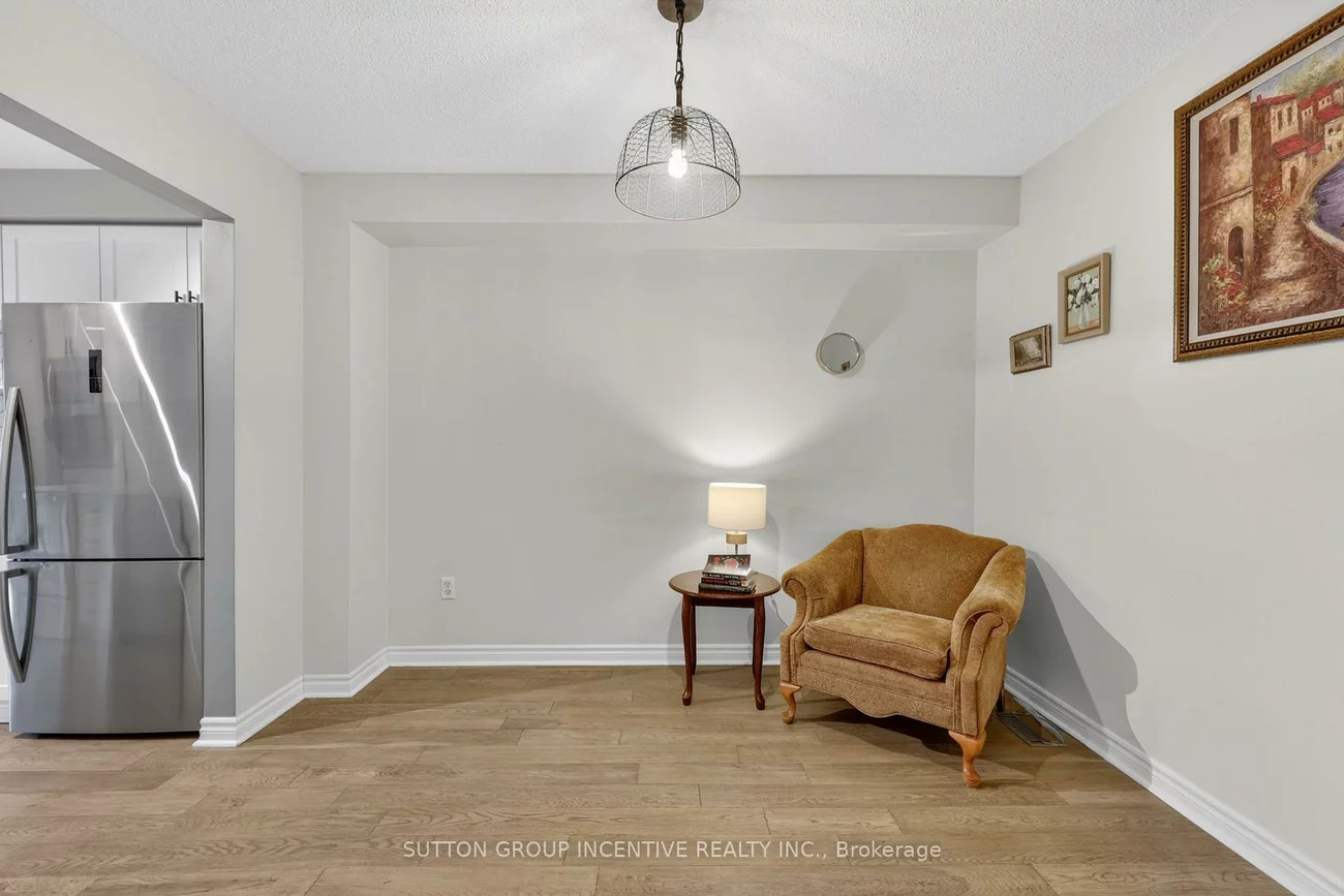 165, Kozlov, West Bayfield, Barrie
