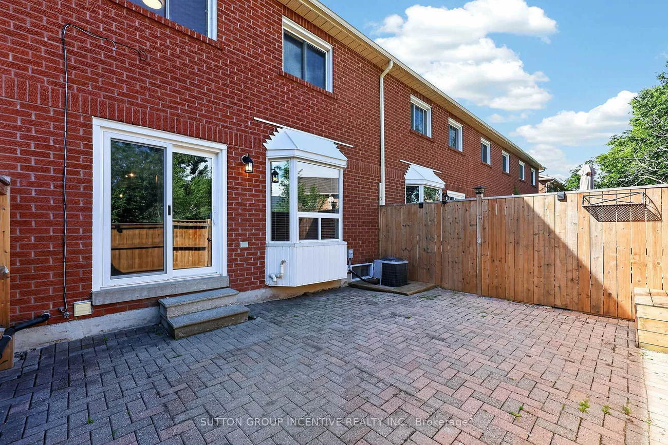 165, Kozlov, West Bayfield, Barrie