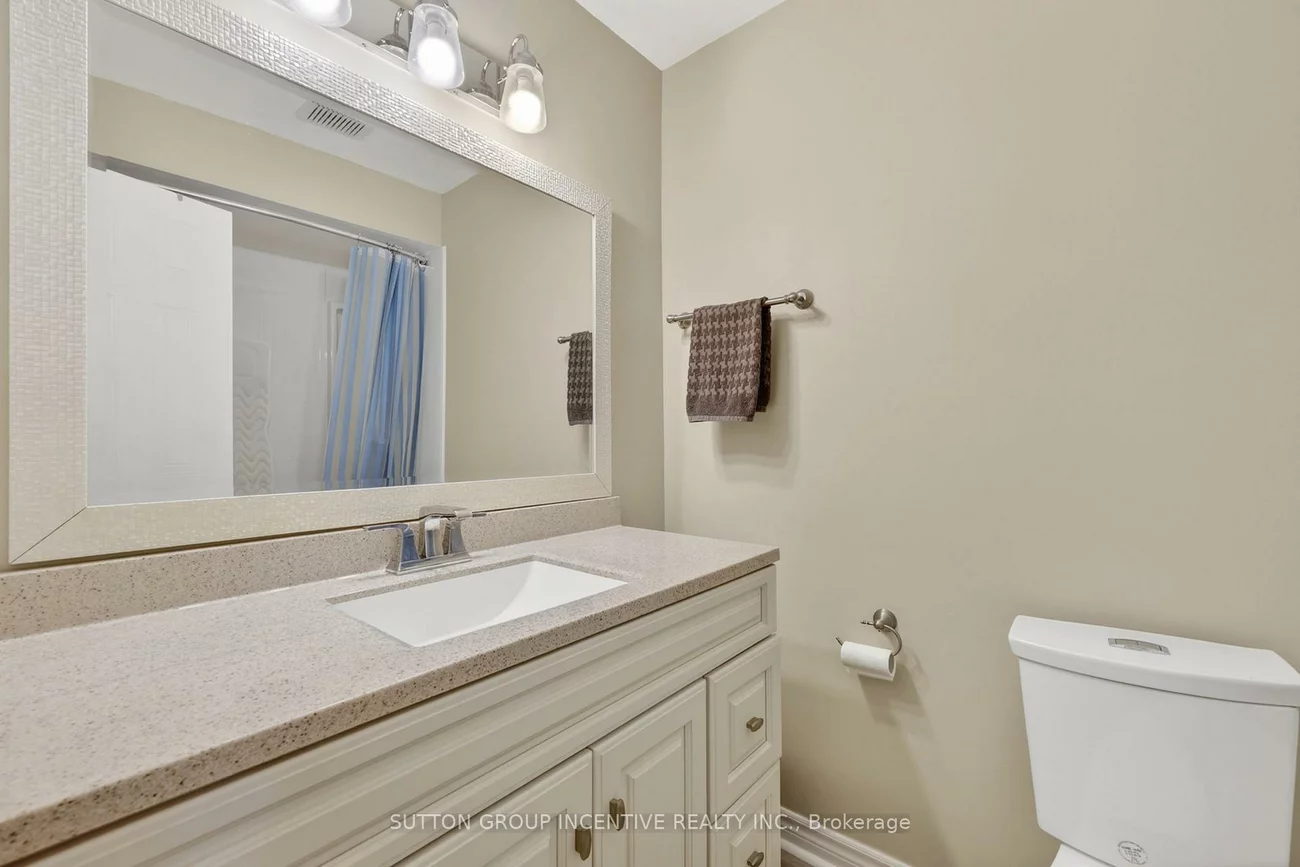 165, Kozlov, West Bayfield, Barrie