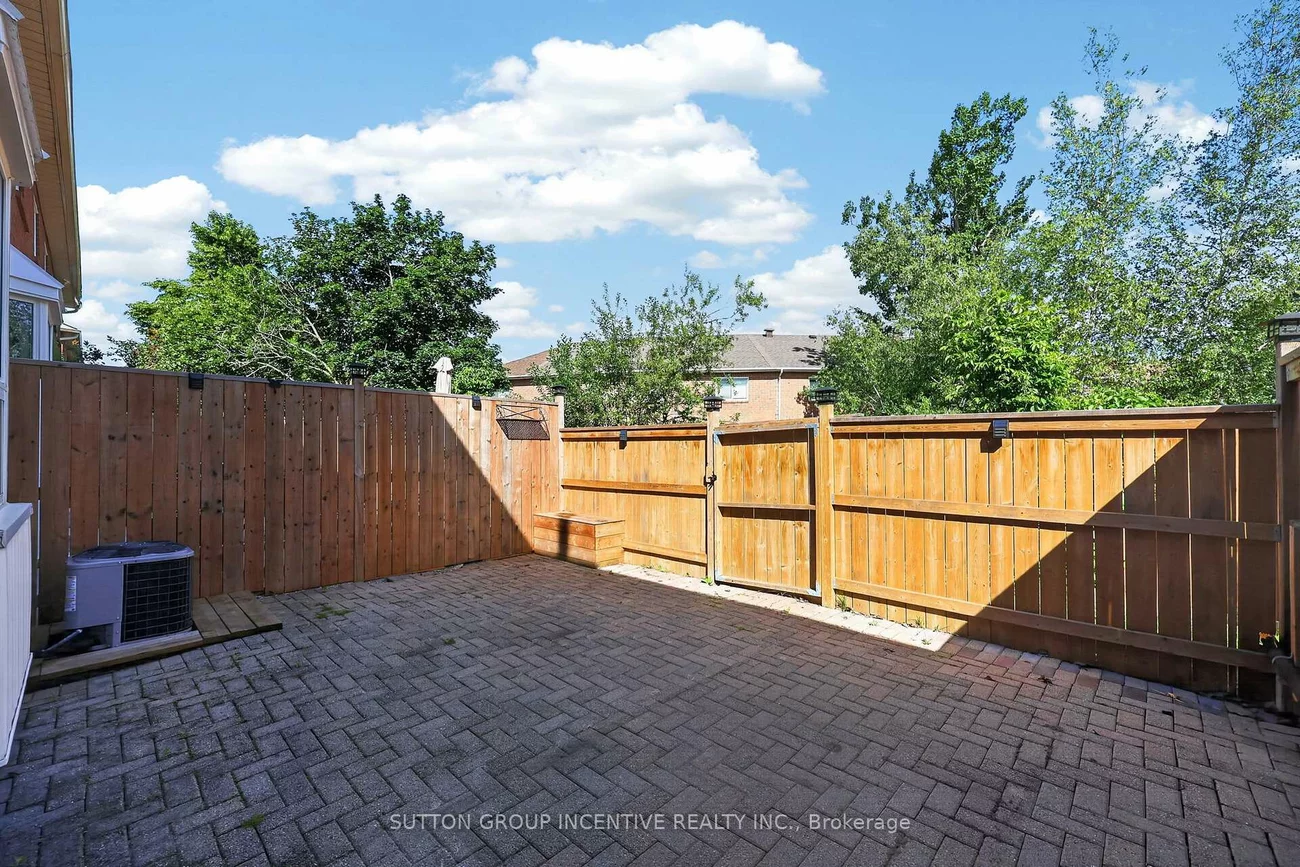 165, Kozlov, West Bayfield, Barrie