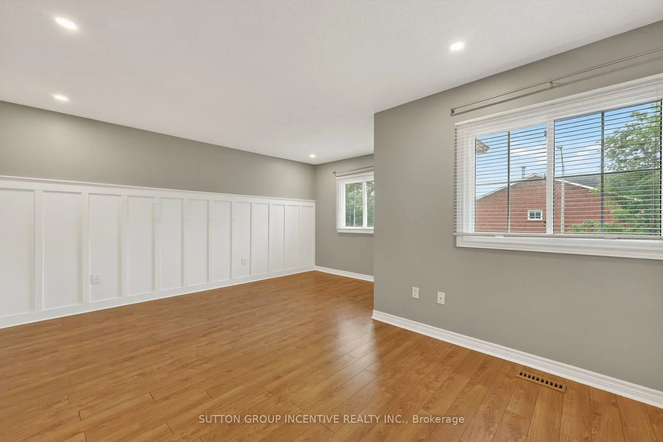 165, Kozlov, West Bayfield, Barrie